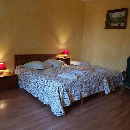 Golf De Teynac Bed & Breakfast Beychac-et-Caillau Exterior photo