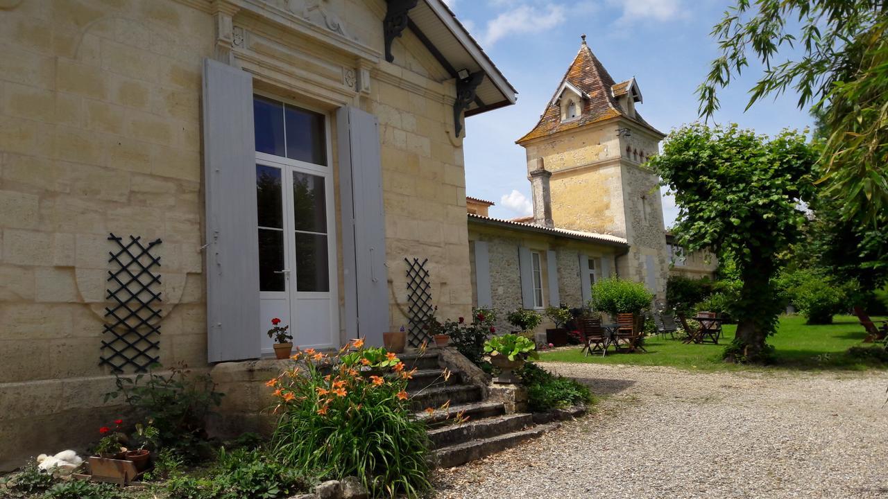 Golf De Teynac Bed & Breakfast Beychac-et-Caillau Exterior photo